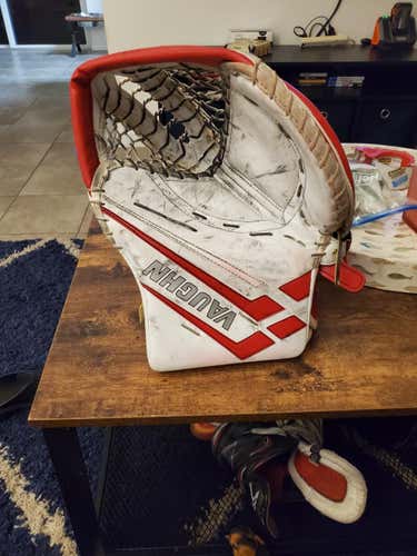 White Used Senior Vaughn Regular Velocity VE8