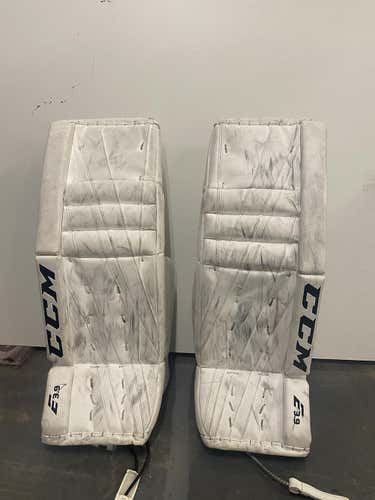 Used White Intermediate 30" CCM  Extreme Flex E3.9 Goalie Leg Pads