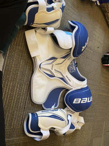 Hockey Bauer nexus shoulder and elbow pads