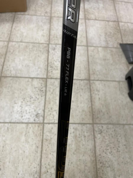 Senior New Bauer Right Handed Supreme 2S Pro Hockey Stick 77 Flex P88