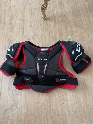Used Junior Medium CCM JetSpeed FT350 Shoulder Pads