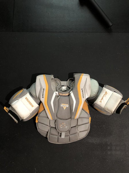 Used Medium Vaughn Ventus LT68 Goalie Chest Protector