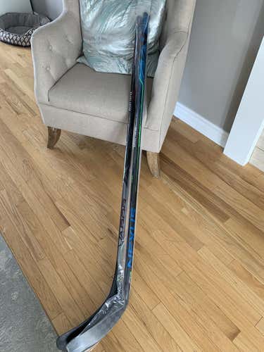 2-pack One New Nexus Geo And One Vapor Flylite Left Hockey Stick