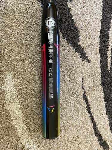 2020 DeMarini (-11) 20 oz 31" prism Bat - Excellent Condition