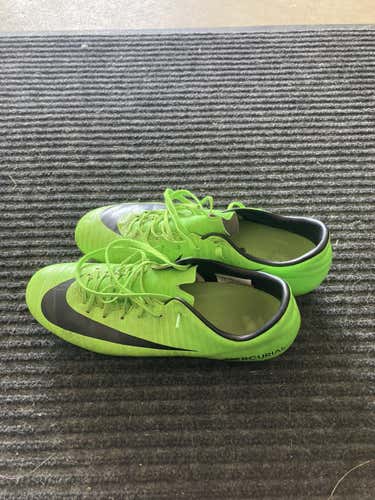 Nike mercurial soccer cleats size 9