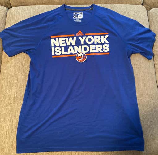 Used Adidas XL New York Islanders T-Shirt