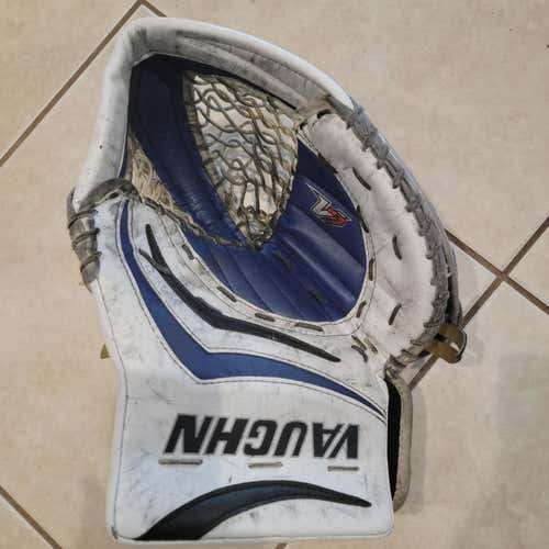Used Intermediate Vaughn Regular Velocity V7 Goalie Glove