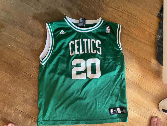 Green  Boston Celtics Unisex Youth XL Jersey