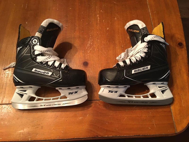 Used Youth Bauer Supreme 160 Hockey Skates Extra Wide Width Size 10