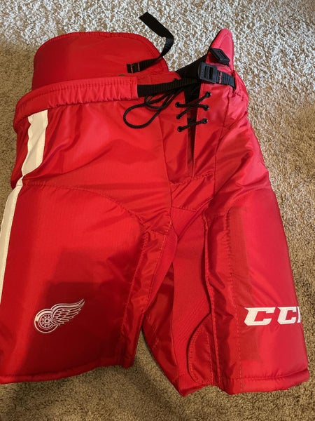 Red Wings Pro Stock Hockey Pants Size M MHP520S