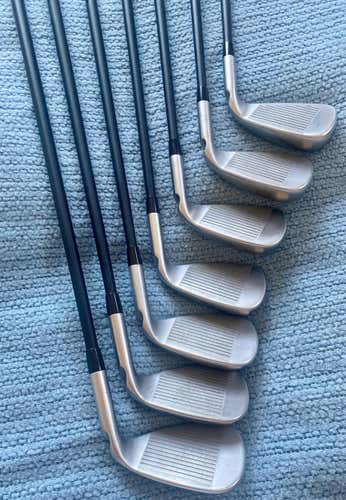 Men's Left Hand Stiff Flex Graphite Shaft G700 Iron Set