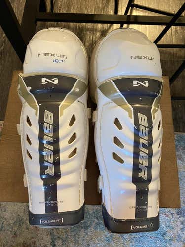 Bauer Nexus 1000 shin pads