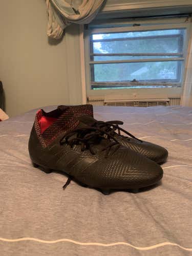 Adidas Nemeziz Soccer Cleats sz 9.5