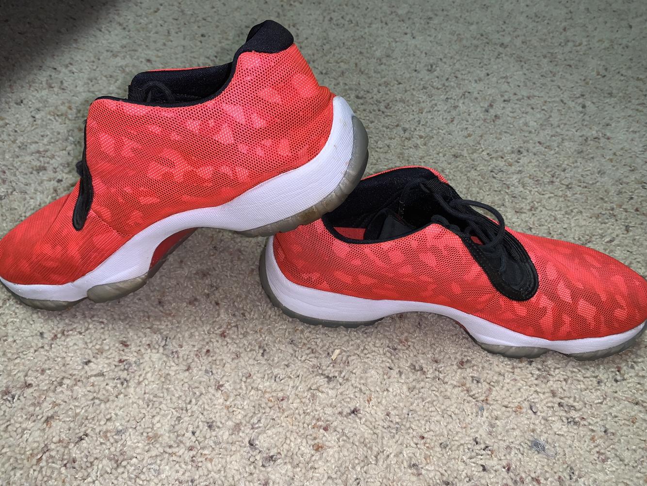 jordan future size 11