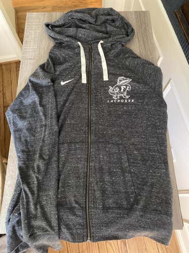 Gray Used Medium/Large Nike Sweatshirt