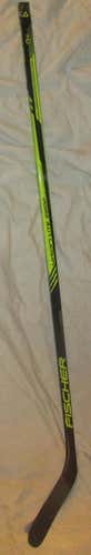2 New Senior Fischer Viron Lite 9900 SeniorRight Handed Ice Hockey Composite Stick 85 flex
