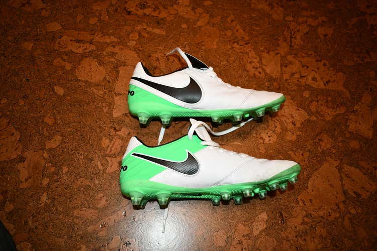 used NIKE Tiempo Legacy II AG - PRO men's sz 8 LEATHER futbal cleats soccer BOOTS voetbal