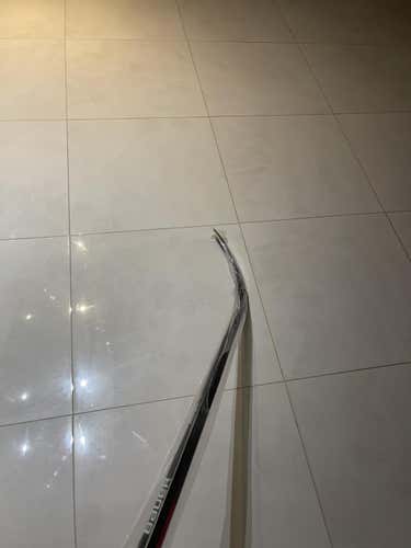 Vapor Hyperlite P92 77 Right Hand Hockey Stick