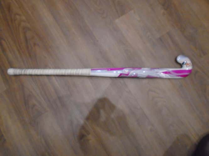 Used TK Field Hockey Stick White with Magenta Accents F 35