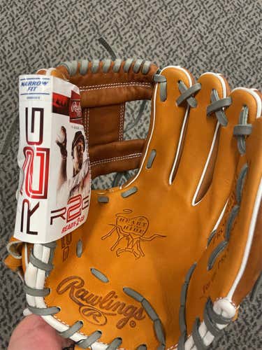 New Infield Heart of the Hide 11.5" Baseball Glove