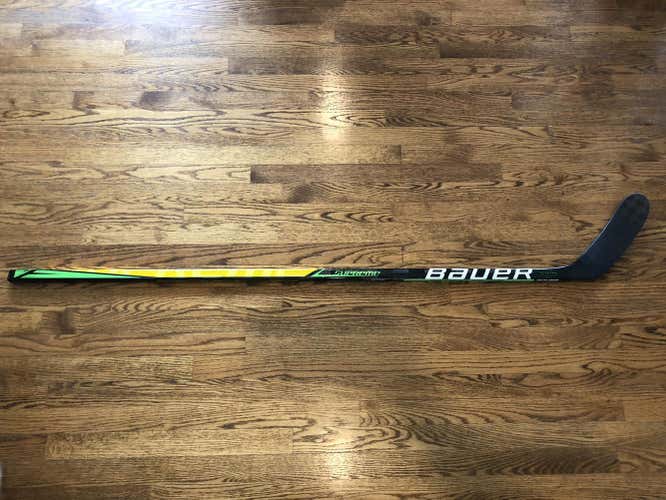 Senior Left Hand Toe Pattern  Supreme Ultra Sonic Hockey Stick