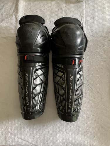 Used Junior CCM  JetSpeed FT350LE Shin Pads