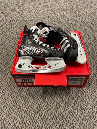 Junior CCM JetSpeed FT470 Regular Width  Size 1.5 Hockey Skates