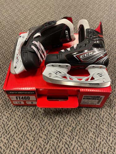 Junior CCM JetSpeed FT460 Regular Width  Size 1.5 Hockey Skates