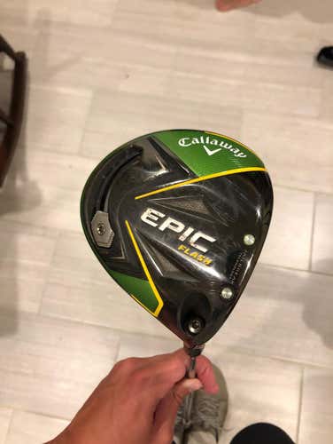 Men's Right Handed Epic Flash Sub Zero Driver