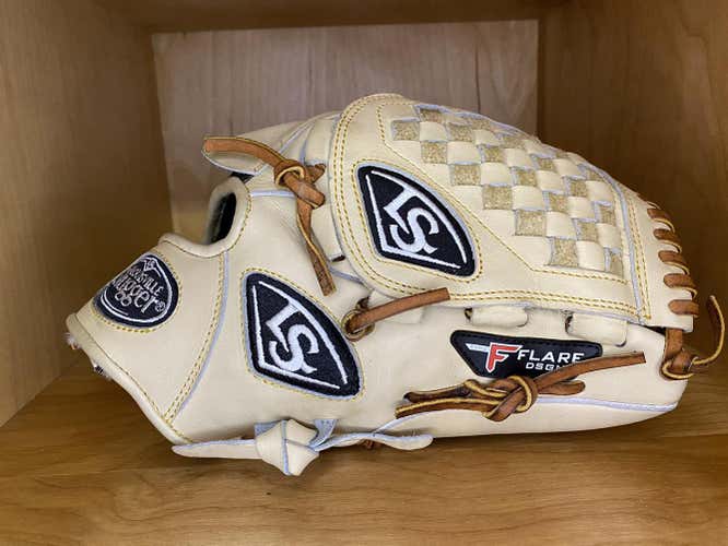 Brown High School/College Pitcher's 12" Pro Flare Baseball Glove
