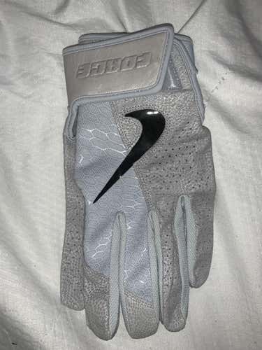 Never Used Large Nike Force Gray Bg’s