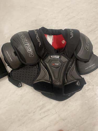 Junior Large Bauer  Vapor x900 Lite Shoulder Pads