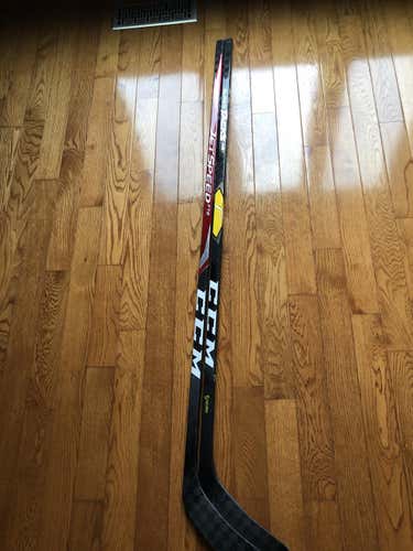 Senior Right Handed Toe Pattern Hockey Stick
