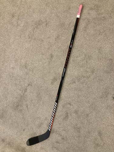 Senior Right Handed Toe Pattern  Covert QRE10 Hockey Stick