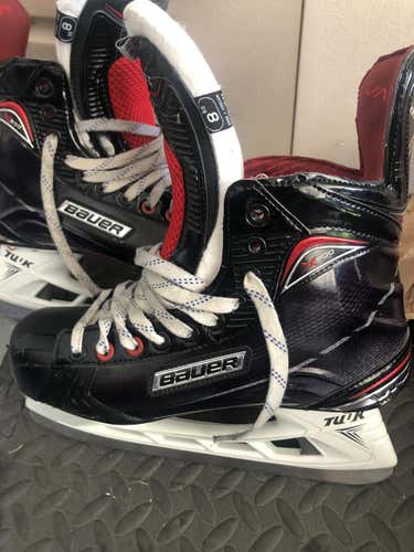Senior New Bauer Vapor X800 Hockey Skates Extra Wide Width Size 8.5