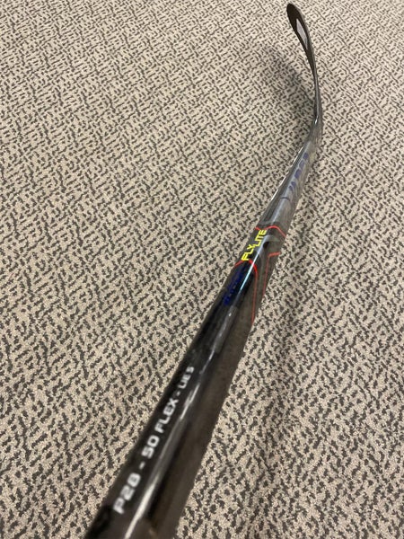 Bauer Right Handed Vapor FlyLite P28 50 USA Hockey Stick