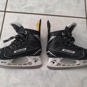 Youth Used Bauer Supreme 160 Hockey Skates Regular Width Size 11