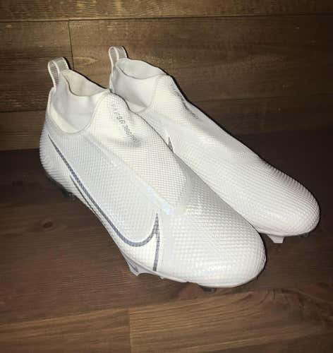 White Men's Size 9.5 (Women's 10.5) Nike Vapor edge pro 360