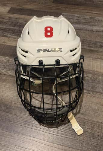 Cornell Pro Stock White Medium Bauer Re-Akt 95 Helmet