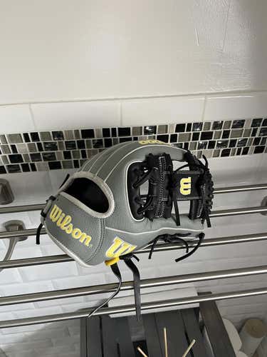 A2000 Baseball Glove 1786SS