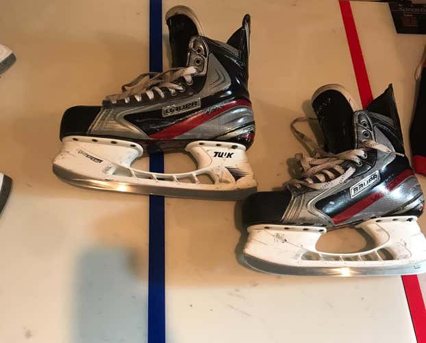 Kyle Okposo Senior Bauer Extra Wide Width Pro Stock Size 10.5 Vapor Hockey Skates