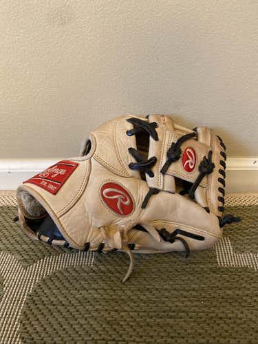 Used Infield 11.25" Gold Glove Elite Baseball Glove