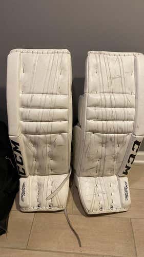 White Senior 33" CCM  Extreme Flex 860 Goalie Leg Pads