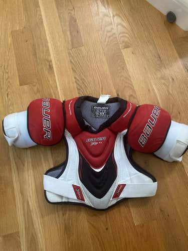 Bauer Vapor X800 Shoulder Pads