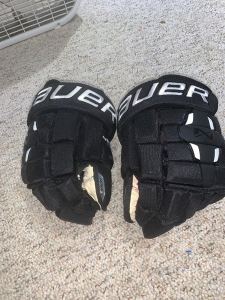 Black Senior Bauer 13" Nexus N2900 Gloves