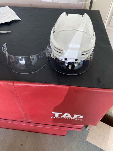 Bauer ice hockey helmet + visor