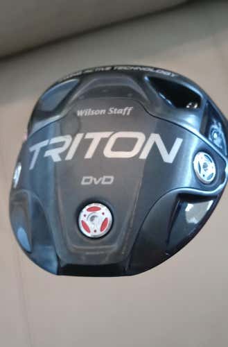 Used Men's Wilson Staff Right Handed Triton Driver Regular Flex 10.5 Loft