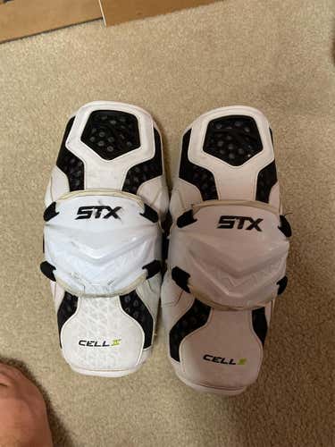 Used Medium STX Cell IV Arm Pads
