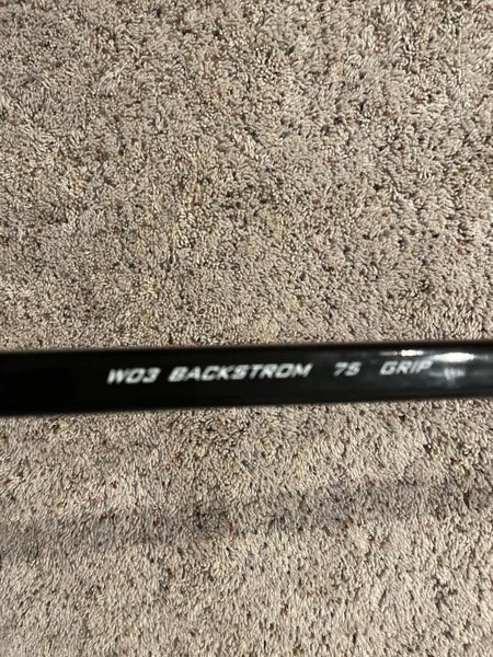 Senior Right Handed Mid Pattern Pro Stock QRE Pro Team Hockey Stick