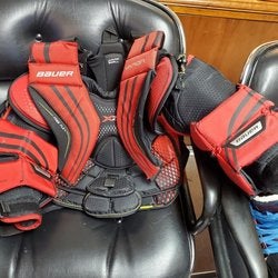 Junior Used Small Bauer Vapor X2.9 Goalie Chest Protector